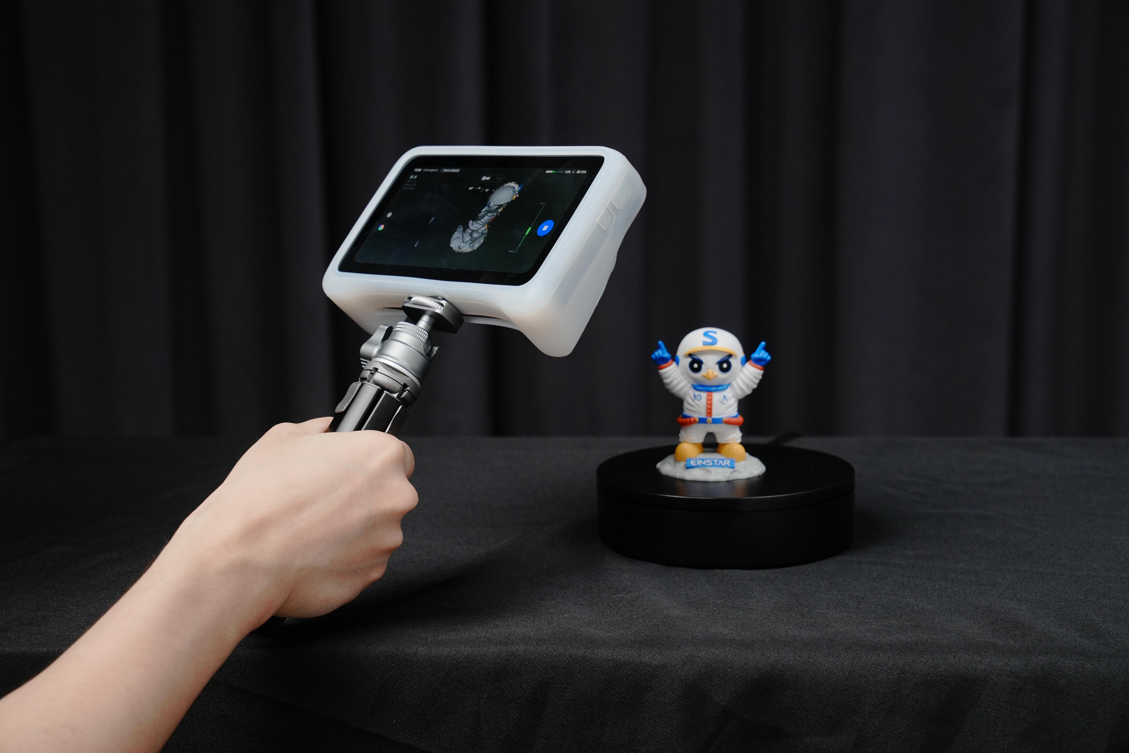 Scanning Medium to Large vs. Small Objects: The EINSTAR Scanner's Versatility