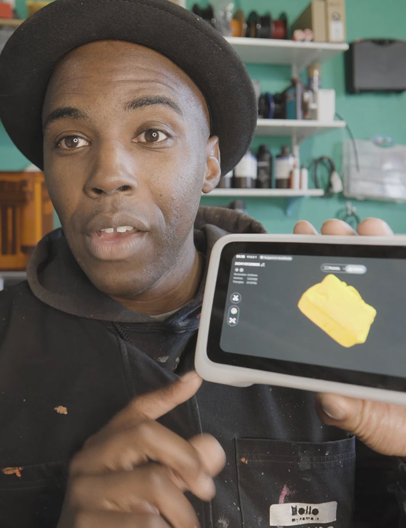 I am Detour showcasing object 3D scanning with the EINSTAR VEGA scanner